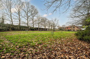 Photo 32- click for photo gallery